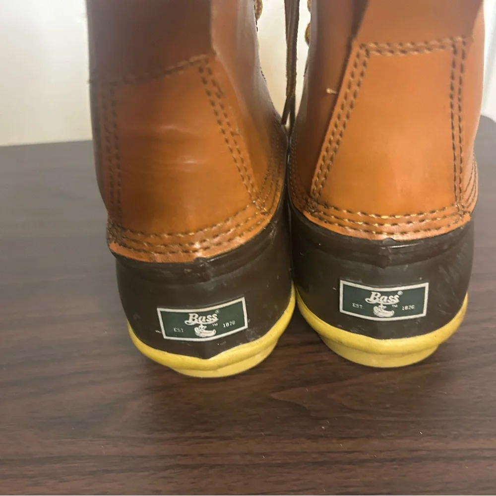 GH BASS leather duck boots